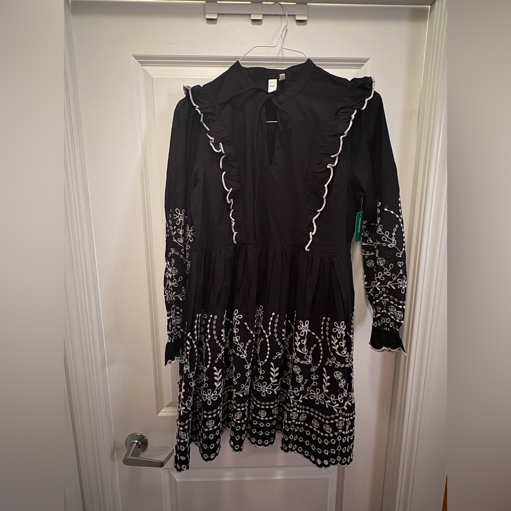 YAS Embroidered Cotton Mini Dress Black White Size US 6 NWT - Picture 6 of 16
